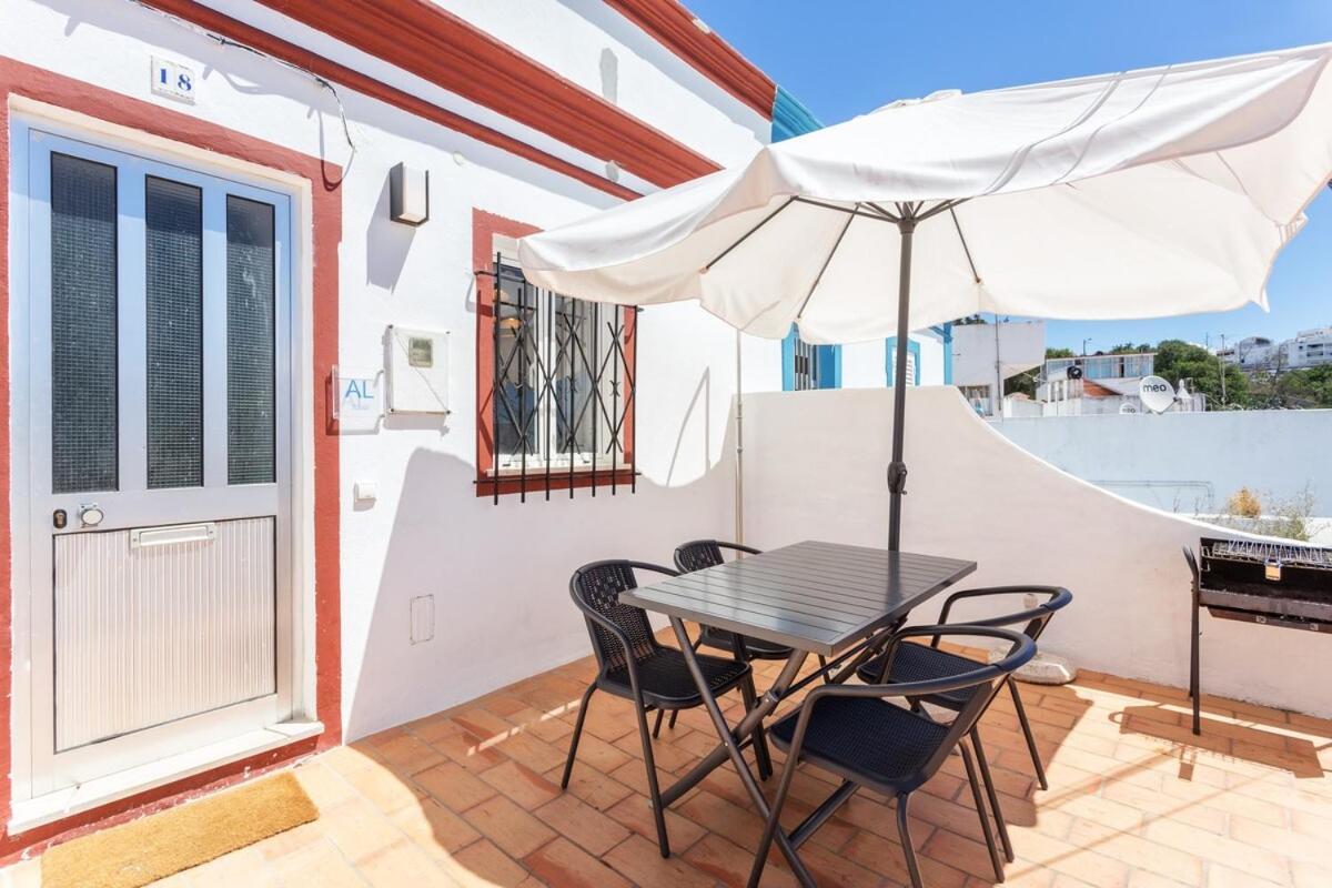 Fisherman'S House In Oldtown With Exclusive Rooftop Villa Albufeira Bagian luar foto